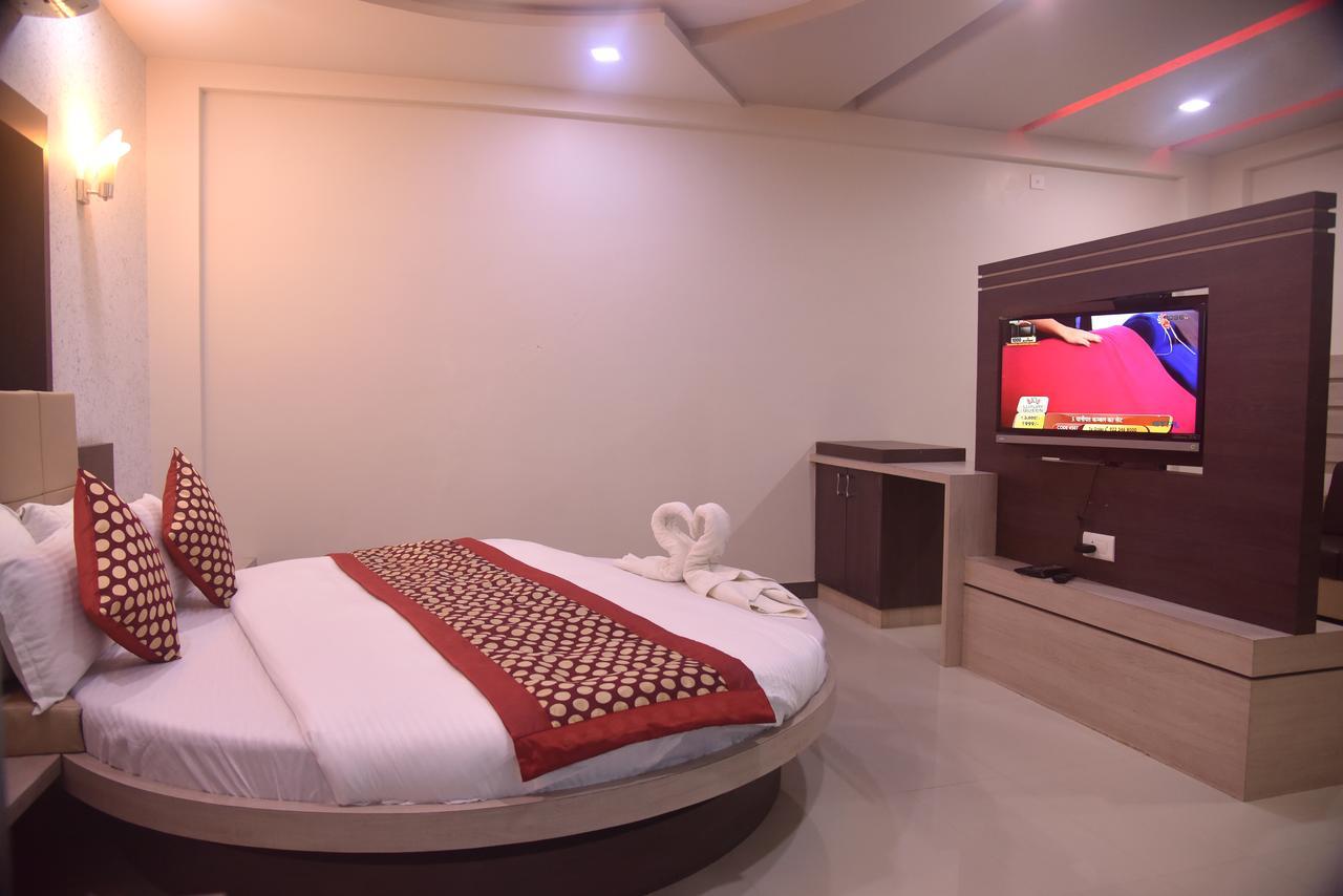 فندق صن بلازا Somnāth المظهر الخارجي الصورة